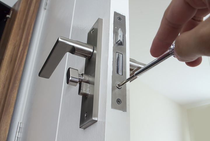Our local locksmiths are able to repair and install door locks for properties in West Kilburn and the local area.